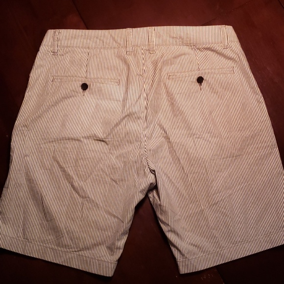 H&M striped shorts size 36 - Picture 2 of 4